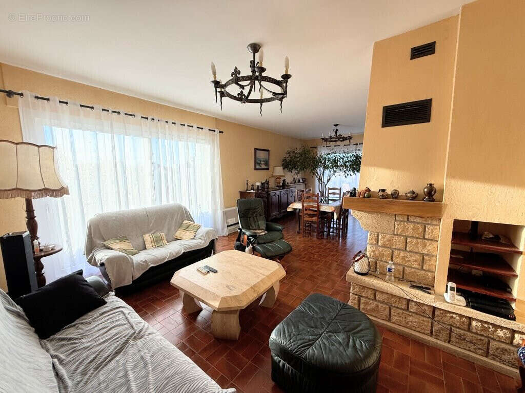 Maison à PIERRE-DE-BRESSE