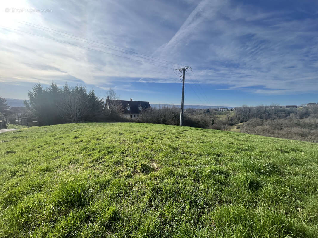 Terrain à ASTAILLAC