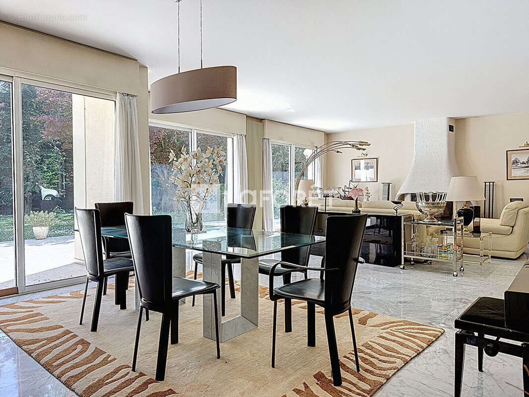 Maison à CHAMPIGNY-SUR-MARNE