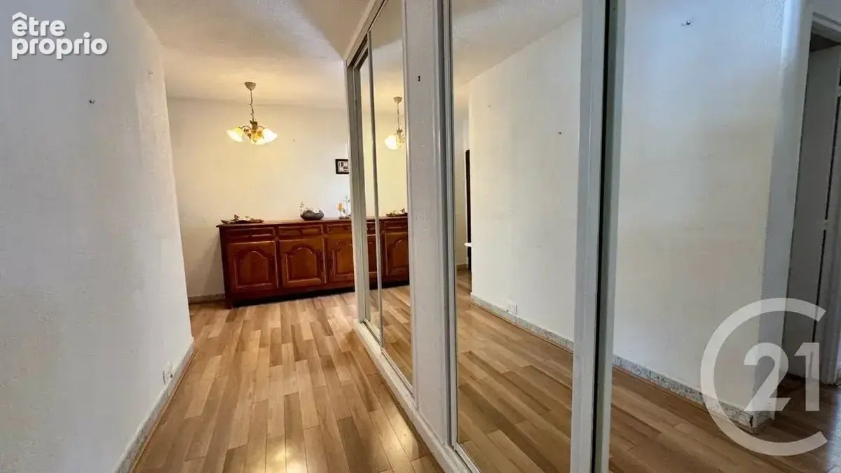 Appartement 5 pièces 92 m² à vendre à La Garde (83130) - photo 11