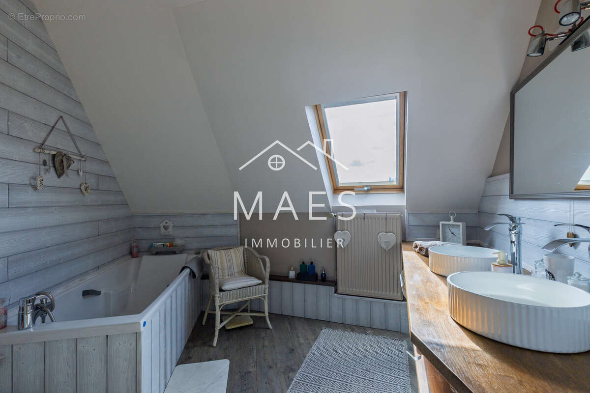 Fromelles   maison semi-plain-pied   5 chambres   piscine   garage de 100 m2 - photo 13