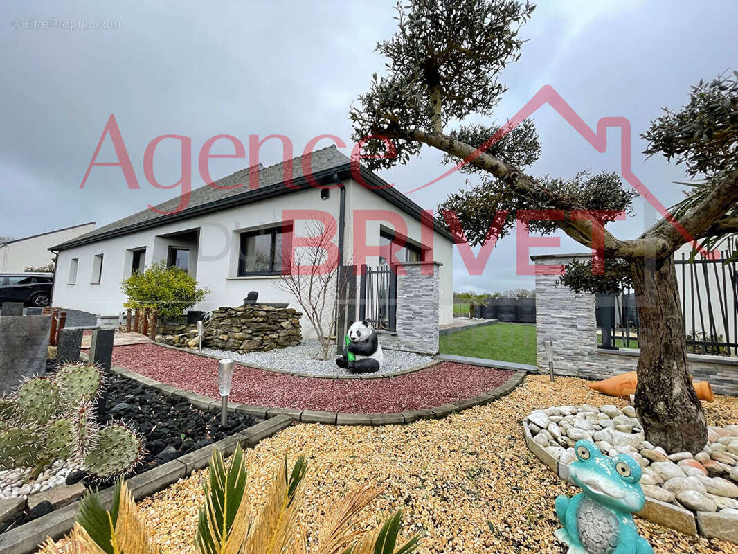 Maison à LA CHAPELLE-DES-MARAIS