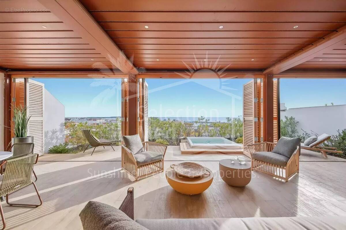 Appartement à CANNES