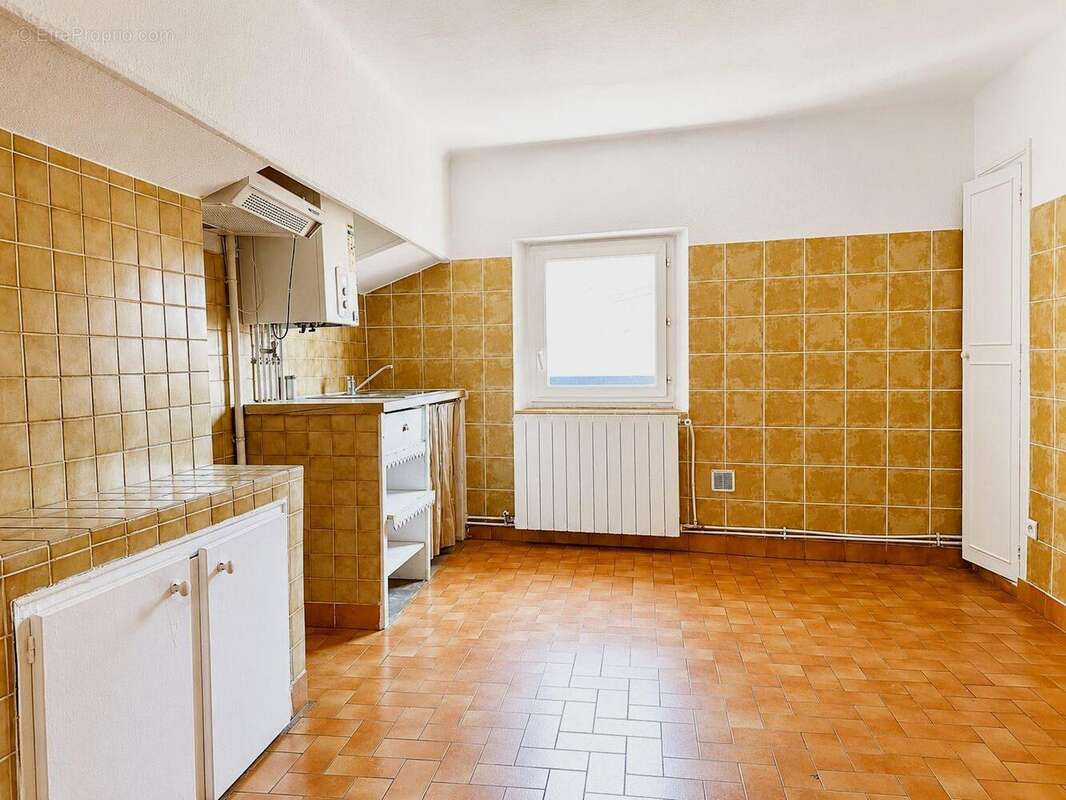 Appartement 74 m² à Narbonne  - photo 4