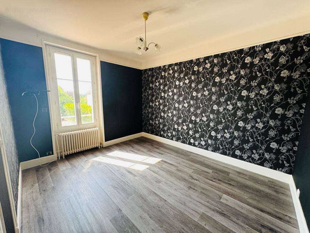 Maison à COSNE-COURS-SUR-LOIRE