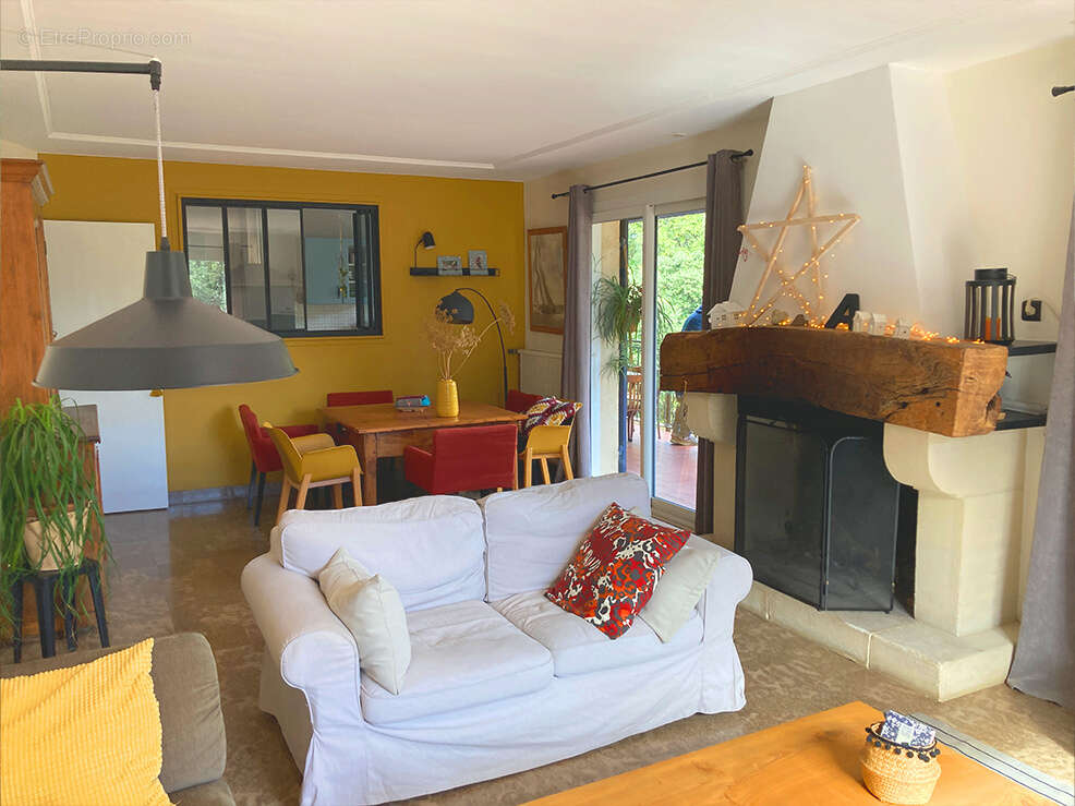 Maison à SAINT-PAUL-TROIS-CHATEAUX