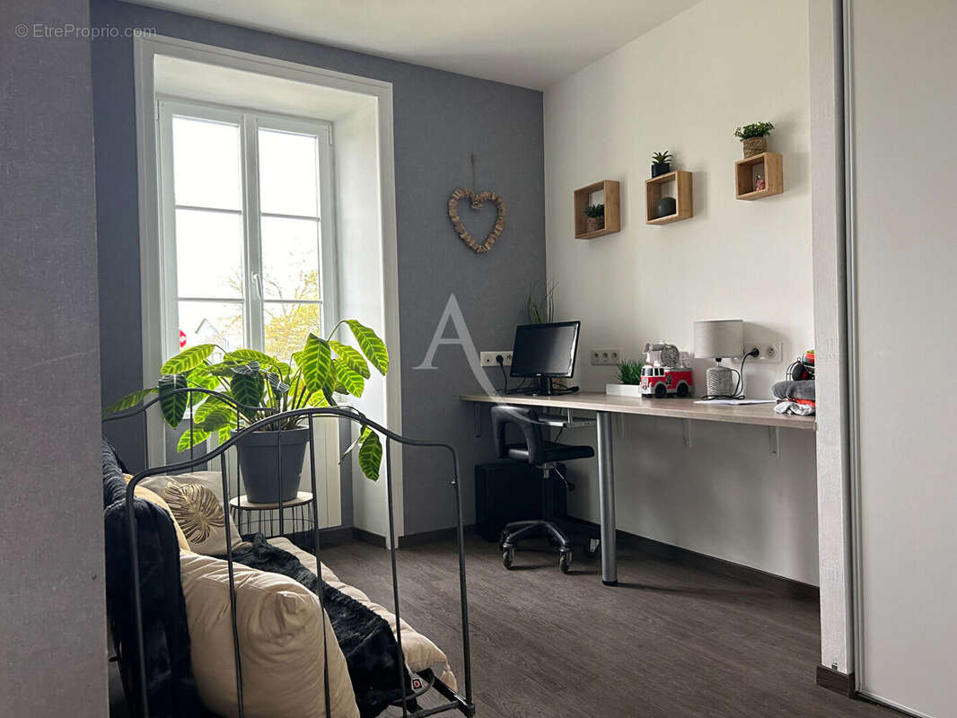 Maison à CHAILLE-LES-MARAIS