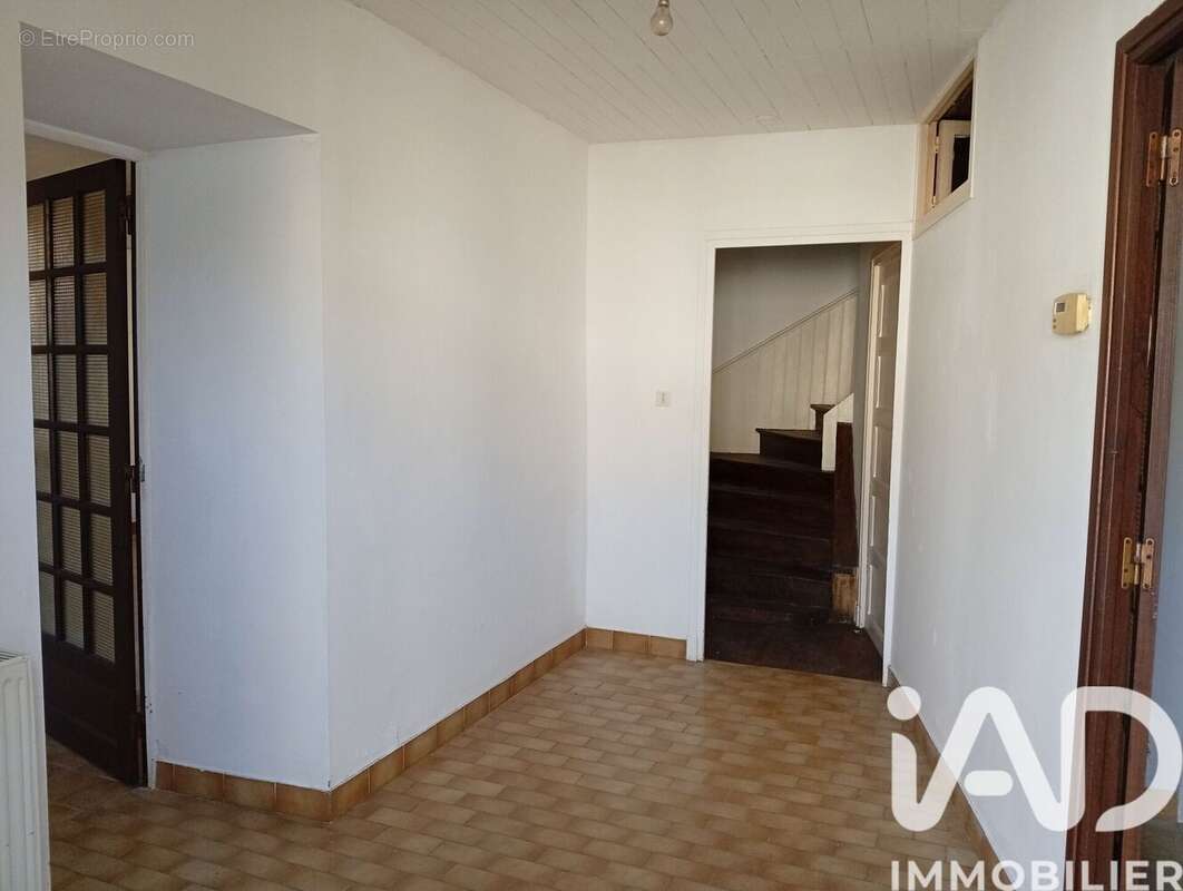 Maison 127 m² à Brassac  - photo 2