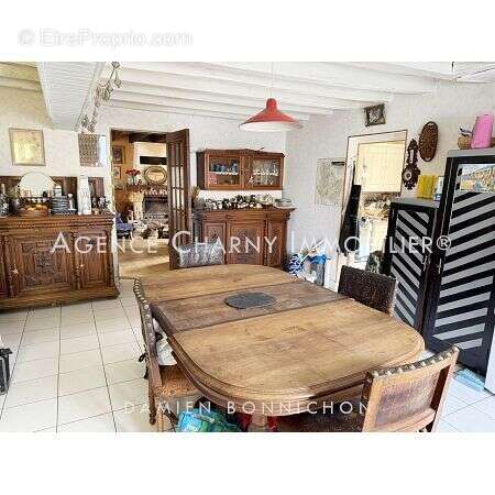 Maison 124 m² à Villefranche  - photo 2