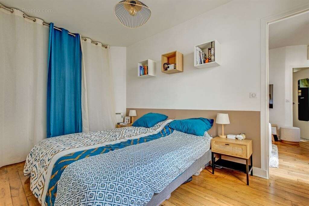 Appartement à PARIS-20E