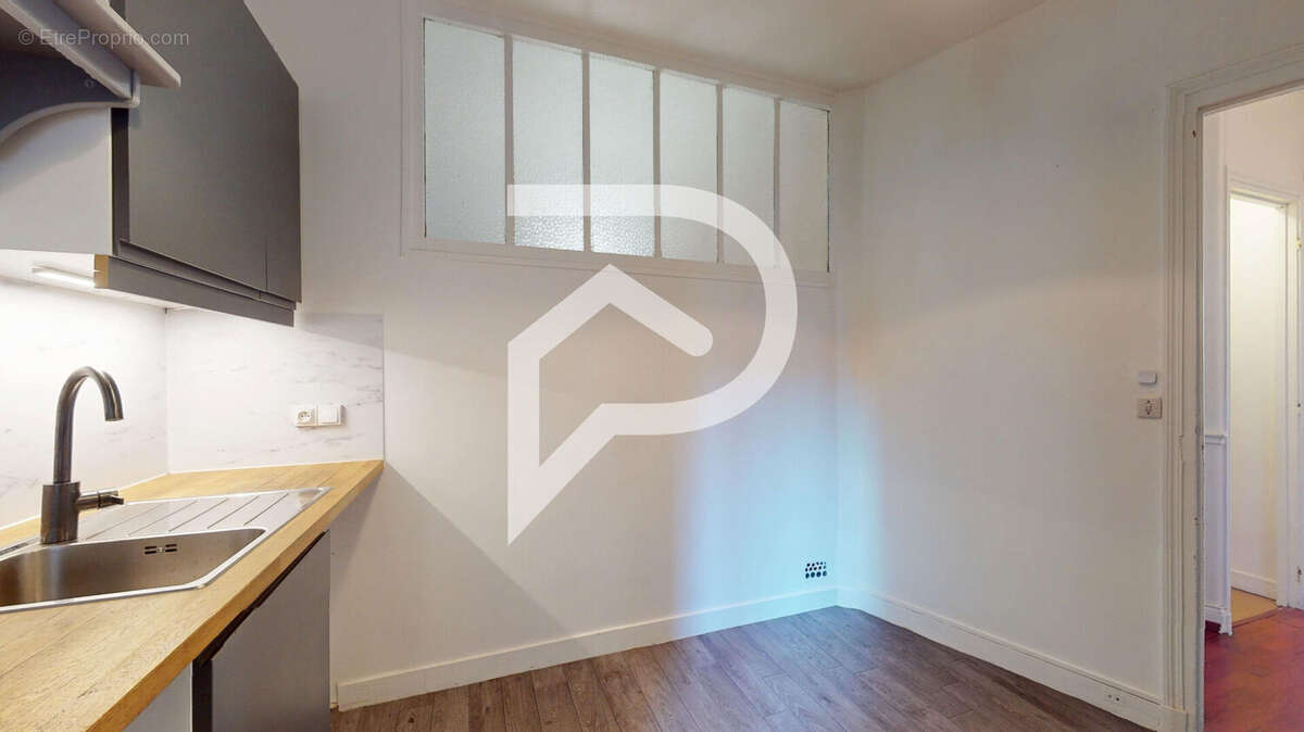 Appartement à PARIS-18E