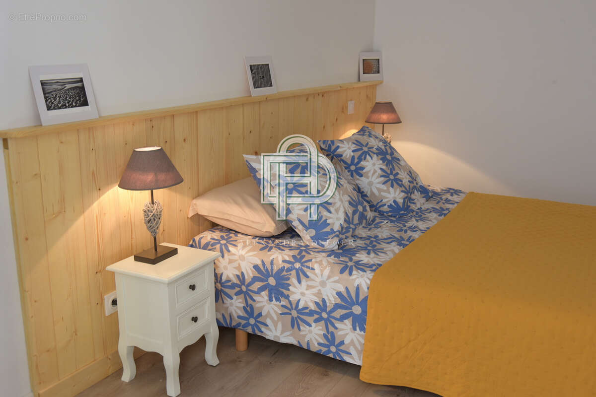 Propriété à acheter à Gruissan avec grand atelier pour activité commerciale avec Alexandra DUFOUR Immobilier - photo 20
