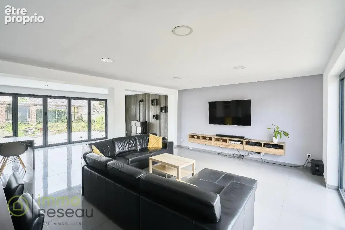Maison 7 pièces 245 m² à vendre à Pecquencourt (59146) - photo 4