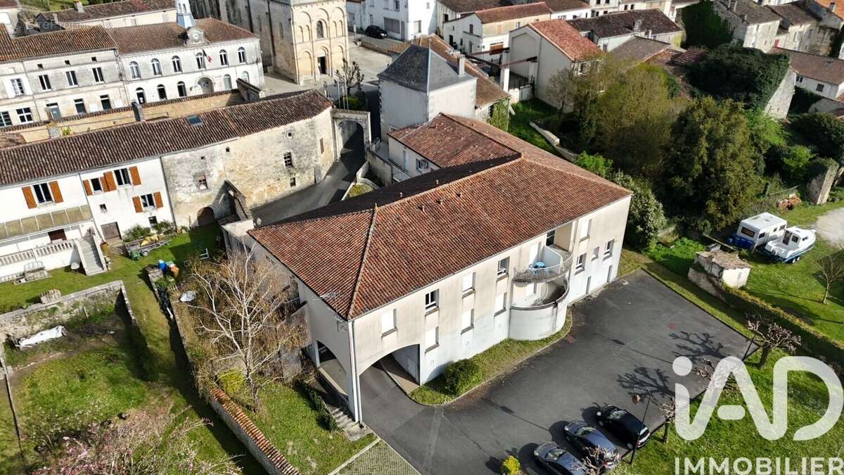 Photo 7 - Appartement à ROULLET-SAINT-ESTEPHE