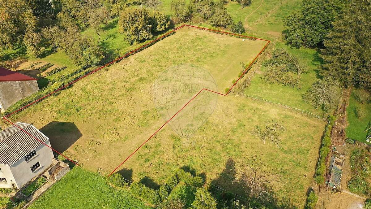 Terrain à CHENIERES