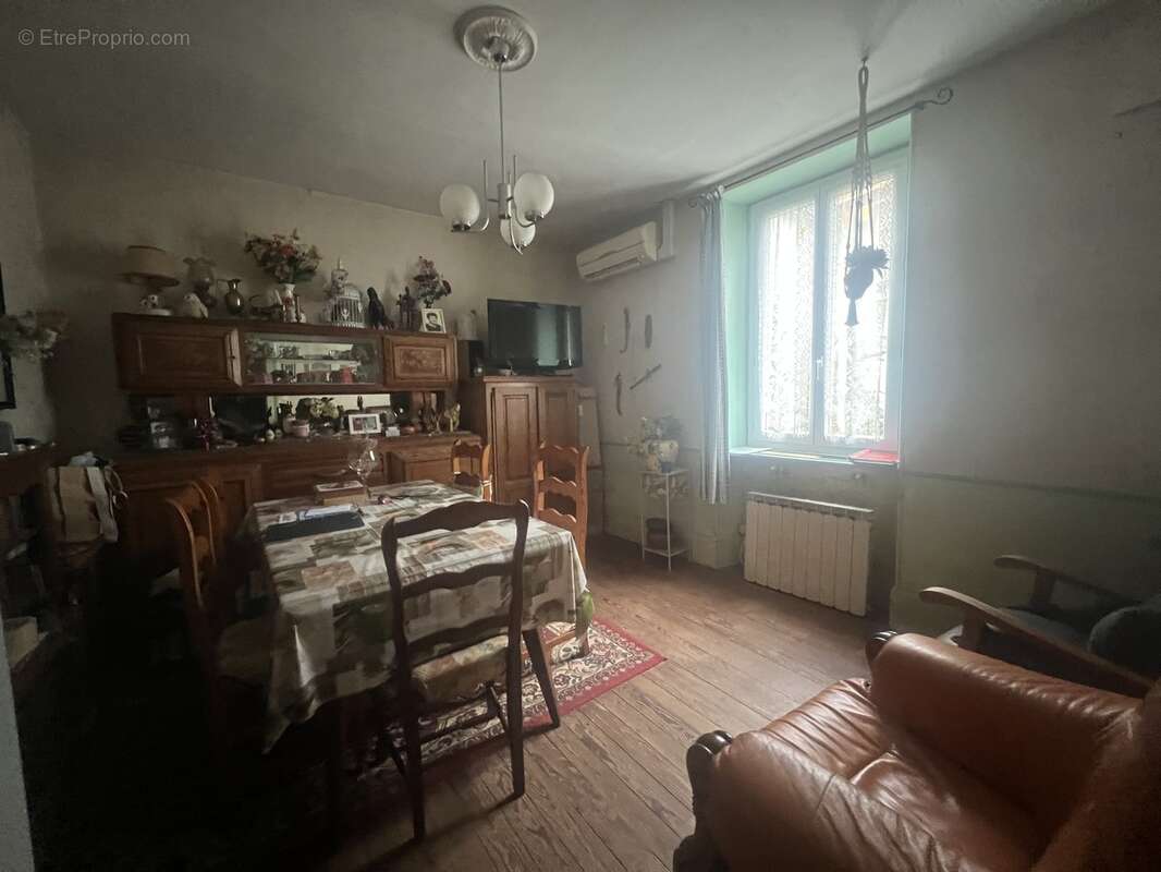 Maison 61 m² à Chateaumeillant  - photo 15