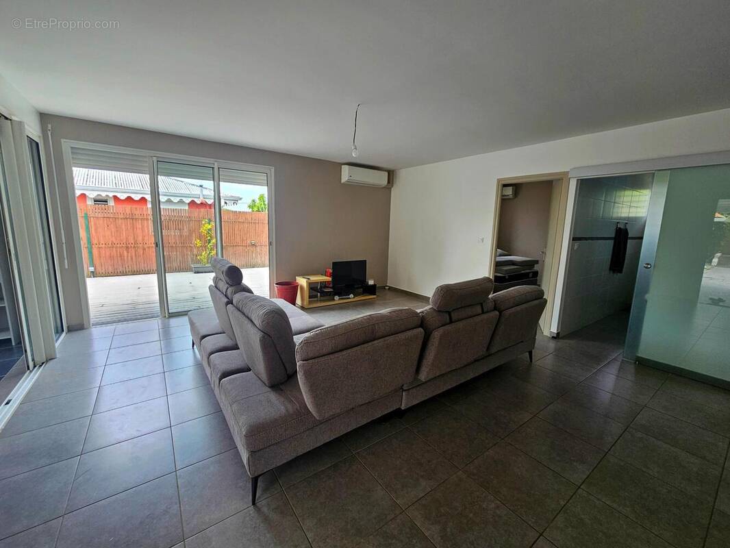 Photo 1 - Maison à RIVIERE-SALEE