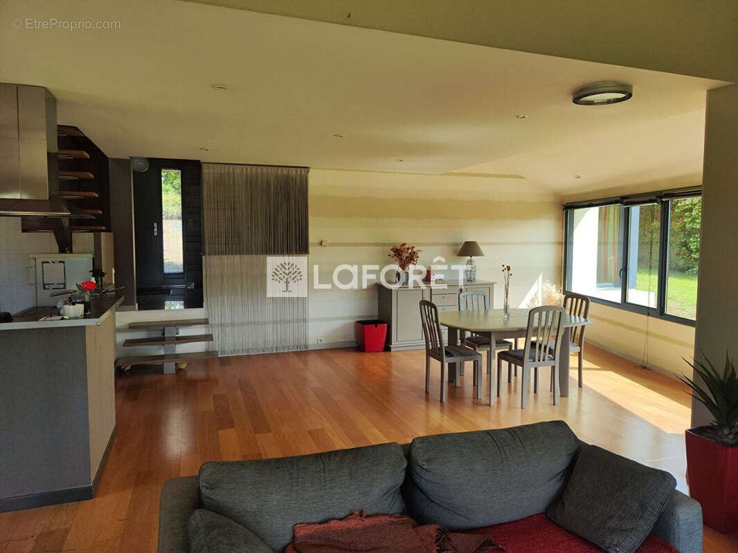 Maison d'architecte de 150 m² sur plus de 4 500 m² de terrain  À moins de 15 min au sud de Guingamp - photo 7