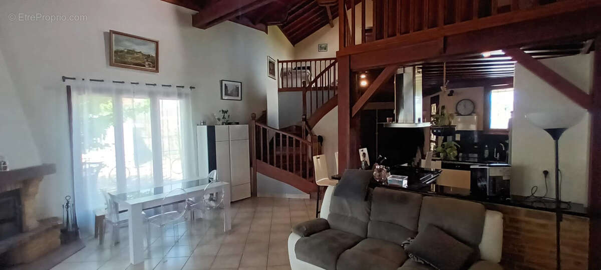 Maison à VILLEMOIRIEU