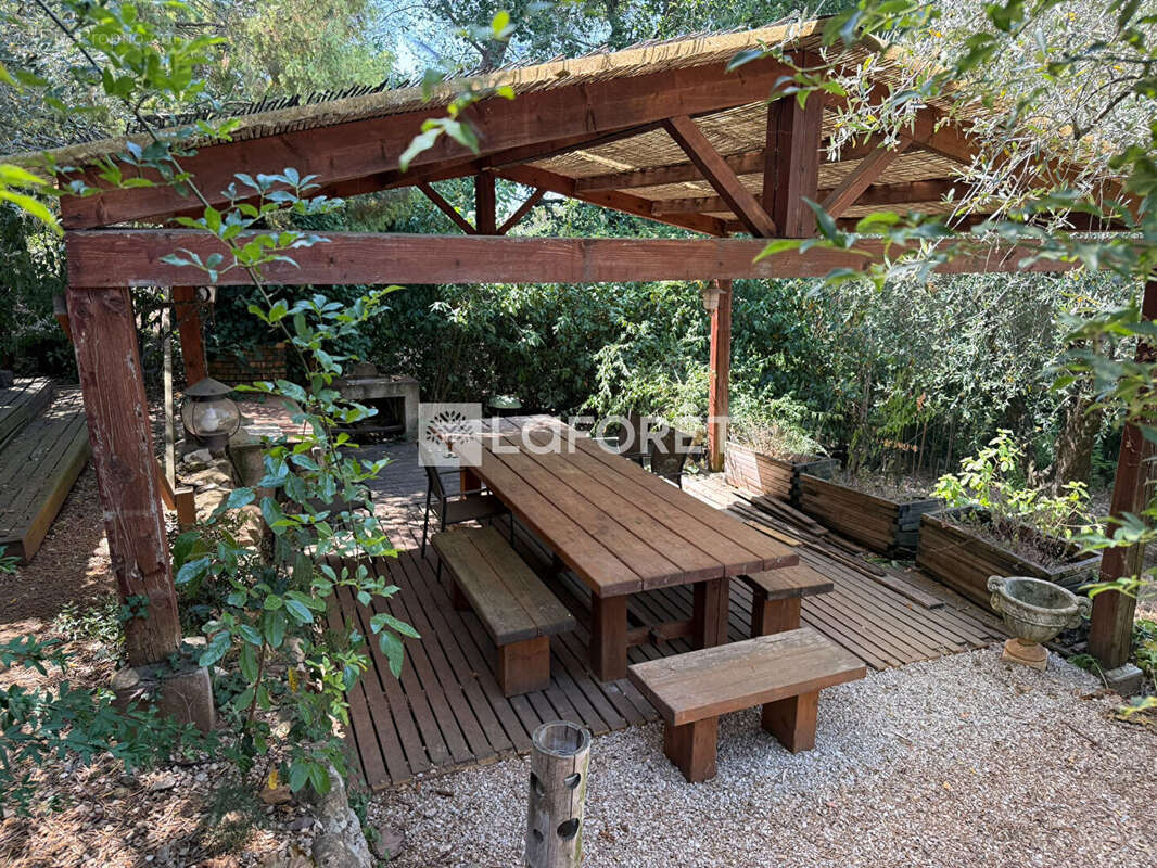 Maison Saint-Cézaire-sur-Siagne 5 pièce(s) 142 m² sur un terrain planté de 22 oliviers - photo 15