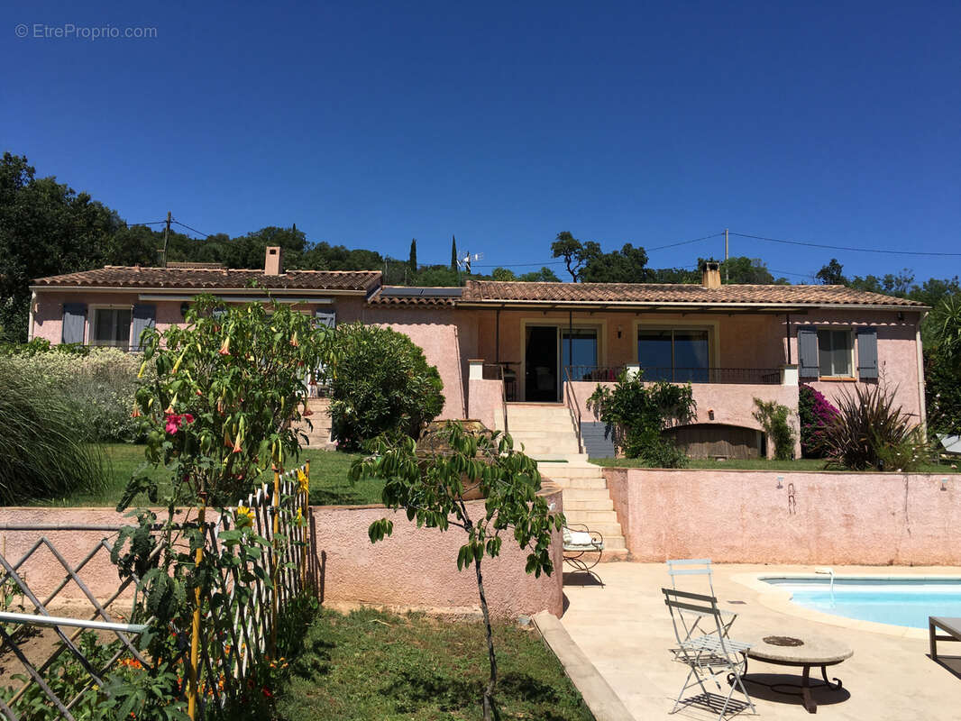 Maison à PLAN-DE-LA-TOUR