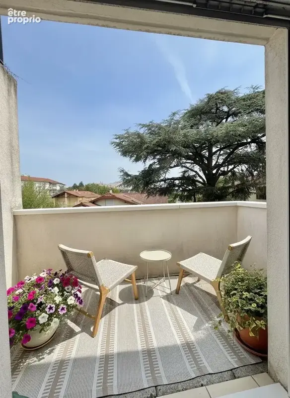 T4 de 100m2, trois chambres, au cœur du point du jour. - photo 12