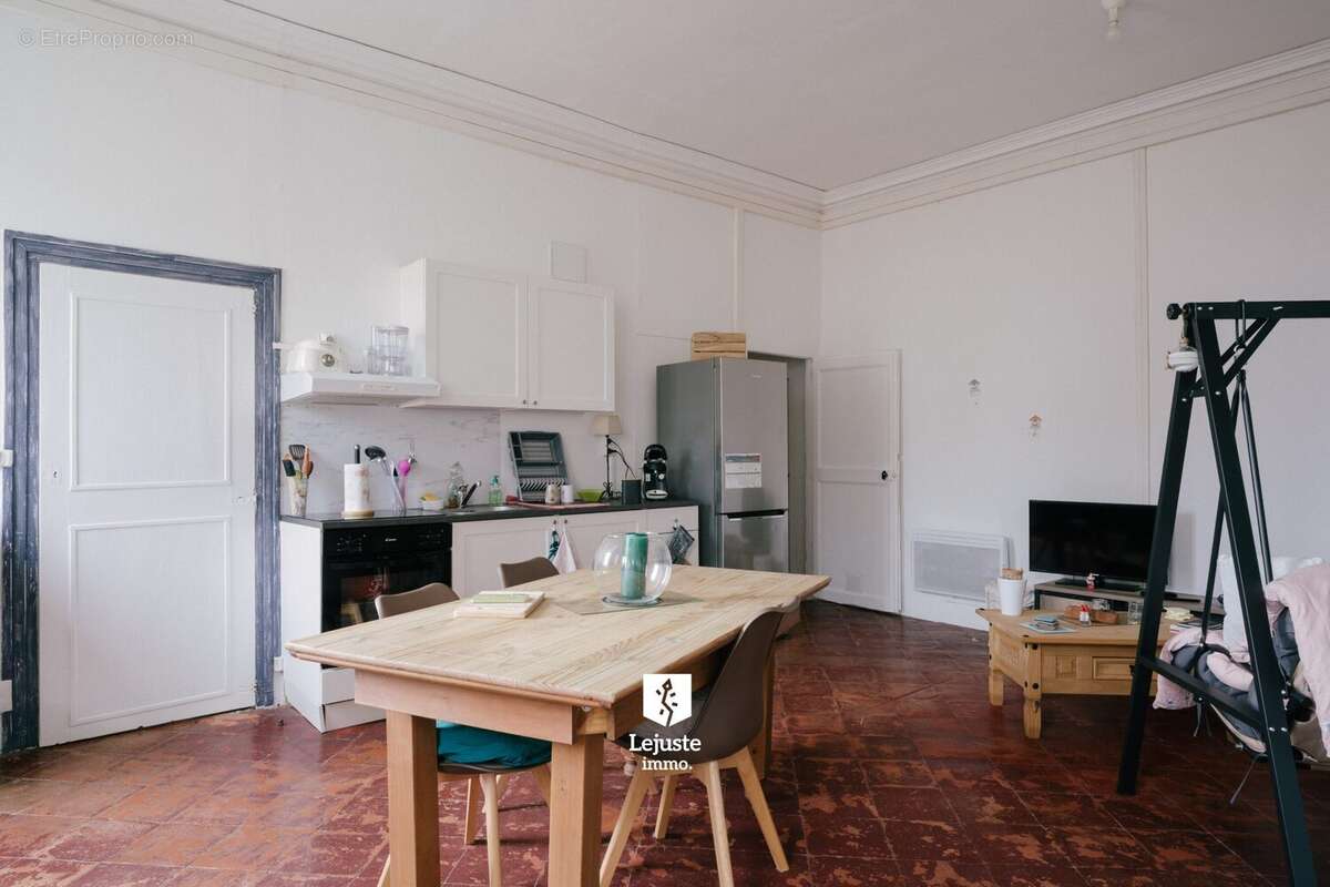 Appartement 365 m² à Castelnaudary  - photo 3