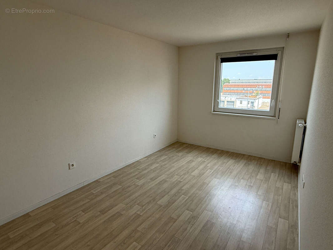 2 Pieces 38m² avec balcon en dernier étage et parking sous-sol - photo 4