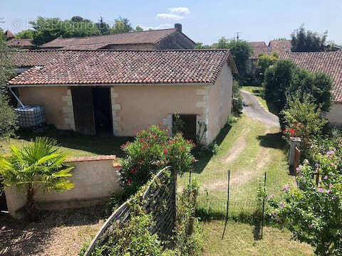 Maison à SAINT-PRIVAT-DES-PRES