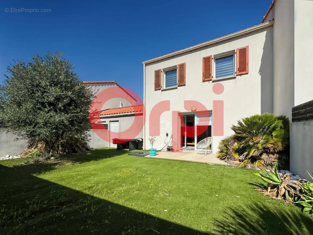 Maison à CHATEAUNEUF-LES-MARTIGUES