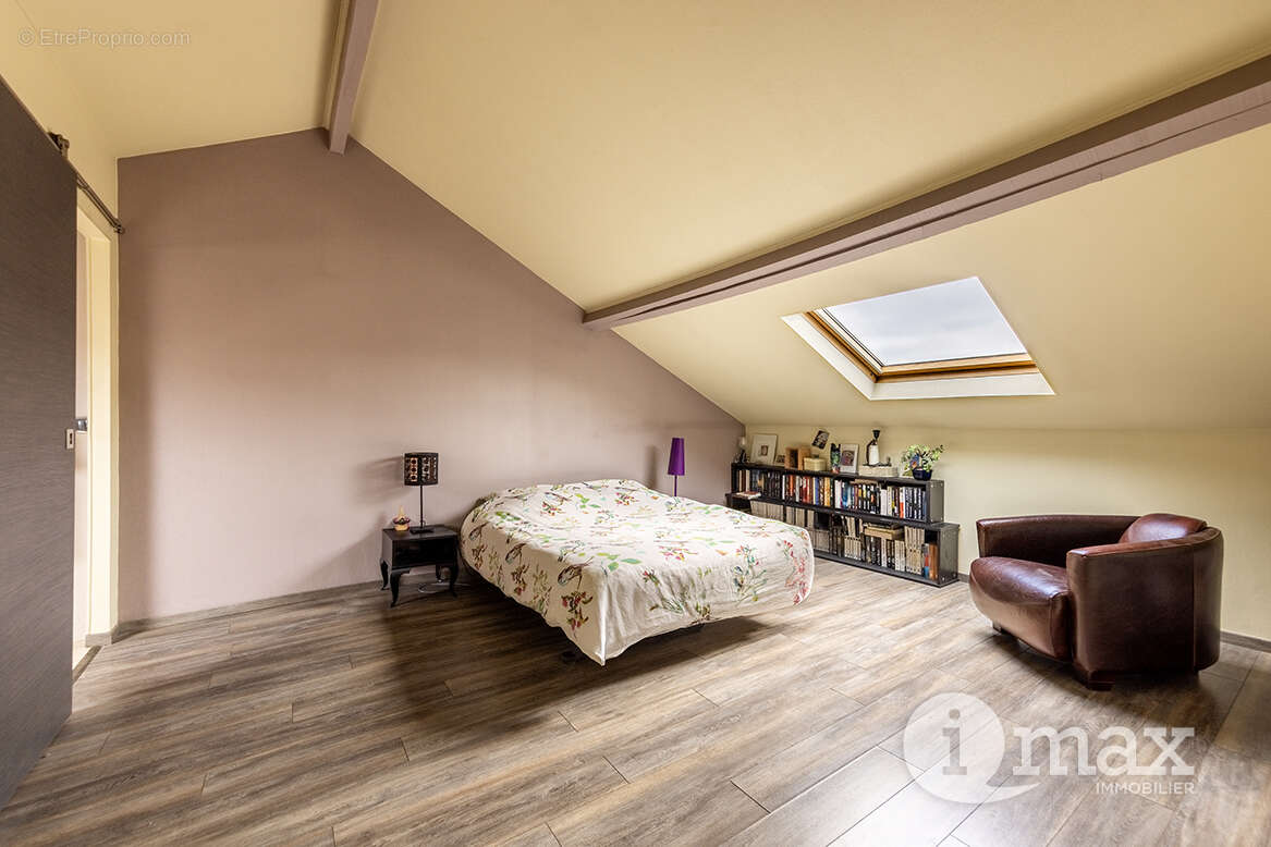 Maison à ASNIERES-SUR-SEINE