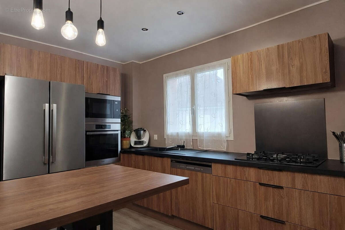 Maison à BELLEGARDE-SUR-VALSERINE