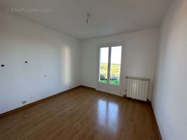 Maison à CHASTELLUX-SUR-CURE