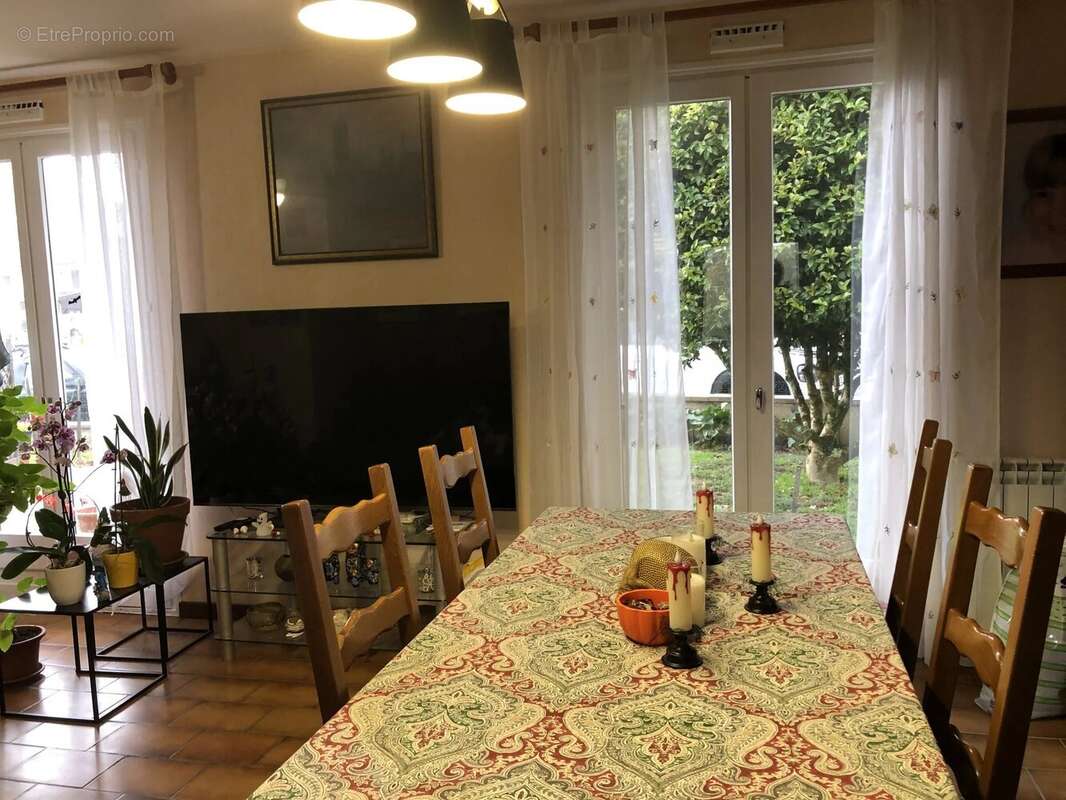 Maison à BUSSIERE-POITEVINE