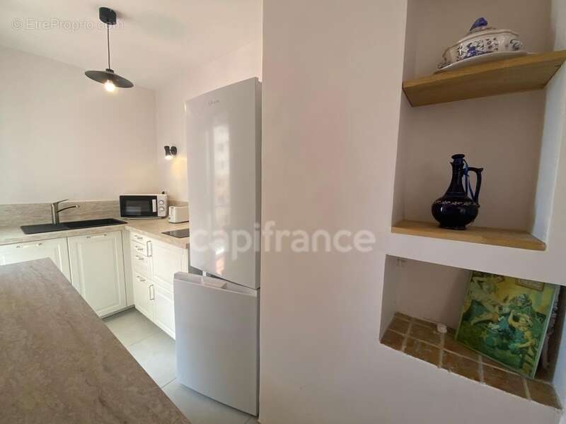 Appartement à vendre 2 pièces HYERES (83) - Port de Hyères - Parking - Terrasses - Cave - photo 13