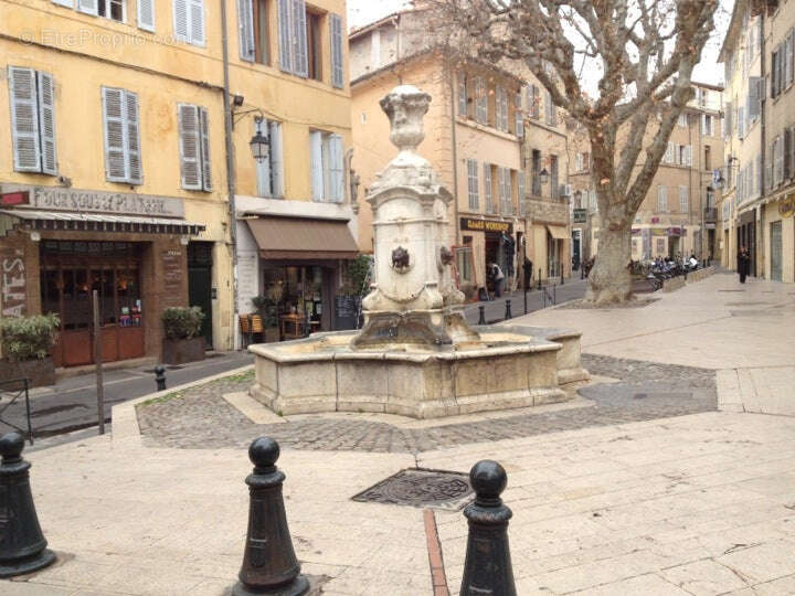 Commerce à AIX-EN-PROVENCE