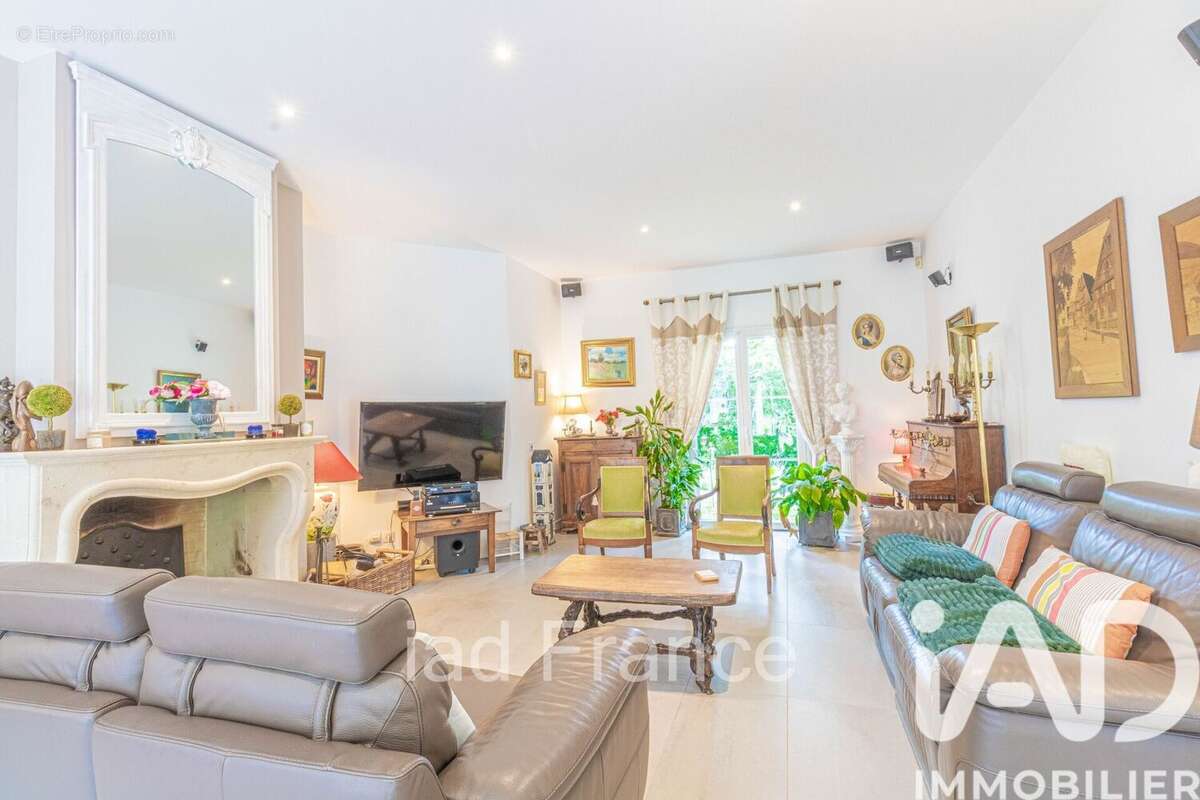 Photo 3 - Maison à ORGEVAL