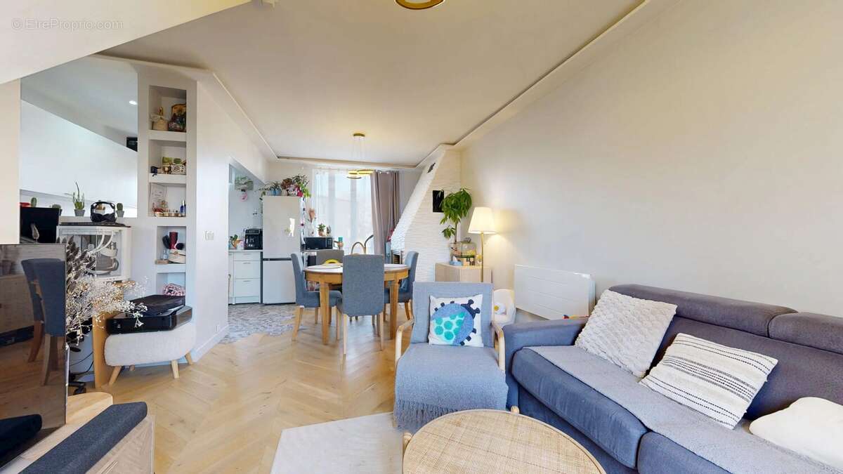 Appartement à VILLEMOMBLE