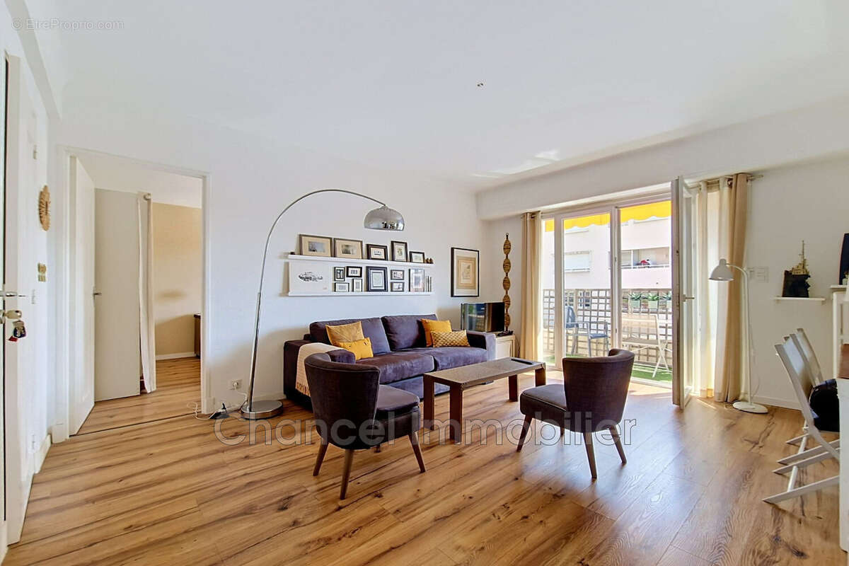 Appartement 42 m² à Antibes  - photo 3