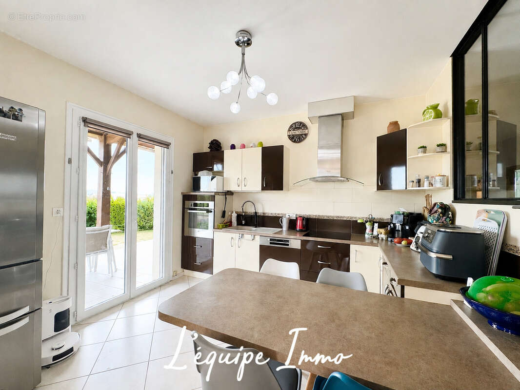 Maison T5 avec sous-sol, piscine et vue panoramique - photo 5