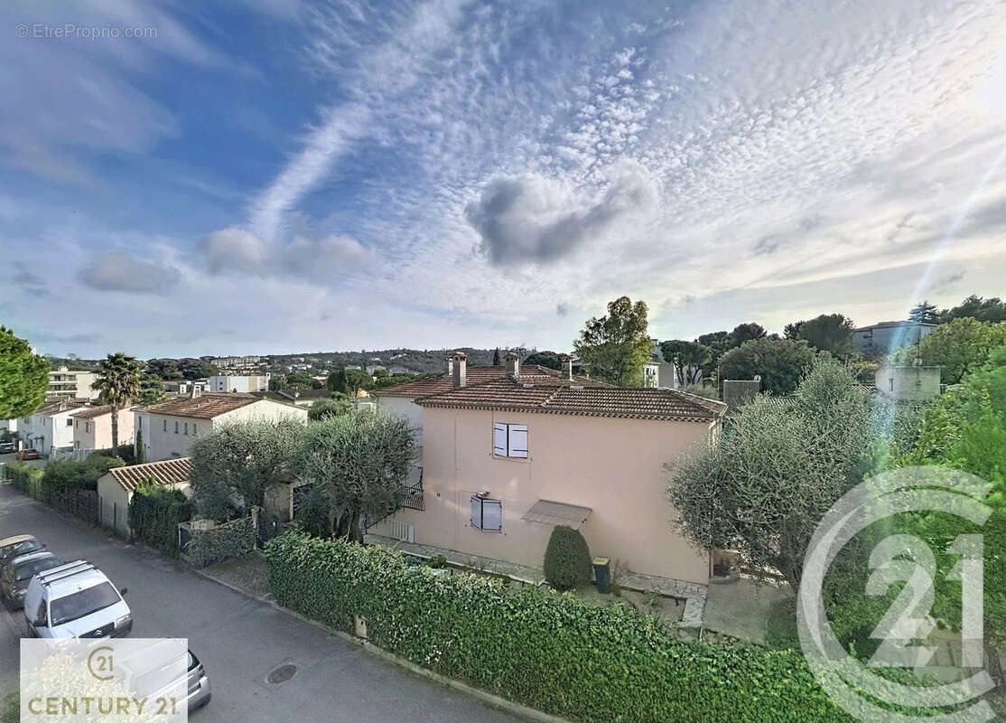 Appartement à LE CANNET