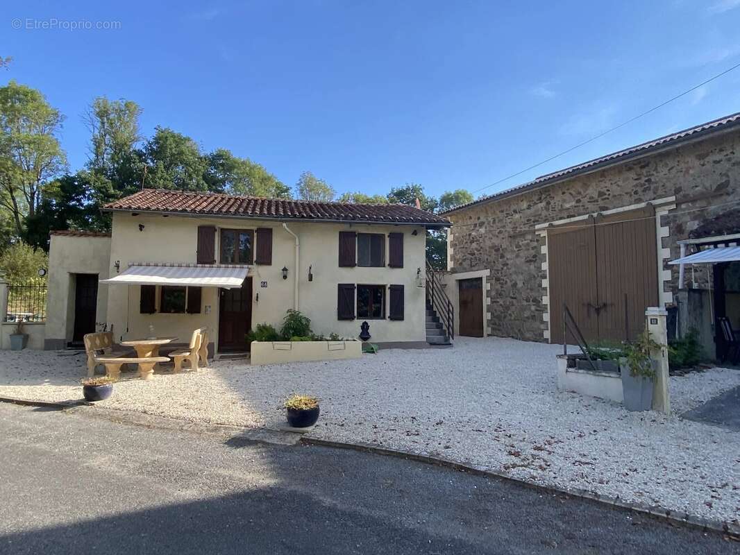 Deux grandes maisons dans un joli emplacement avec de grands jardins - photo 19