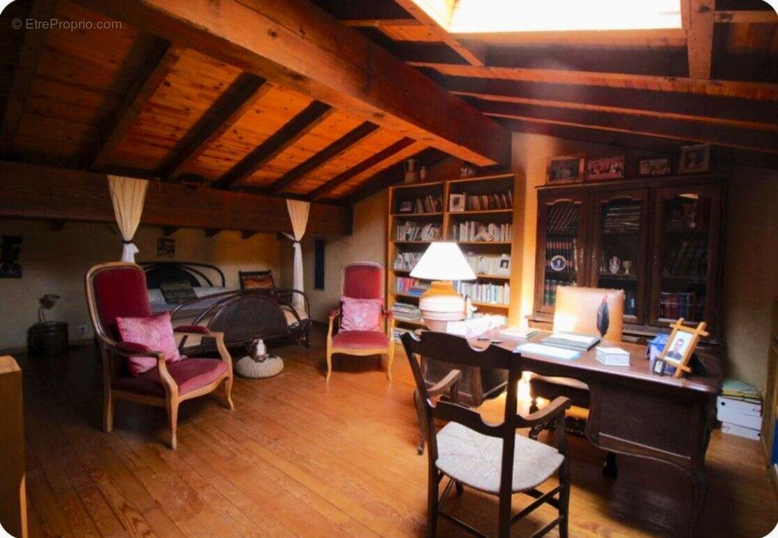 Maison à BELCASTEL-ET-BUC