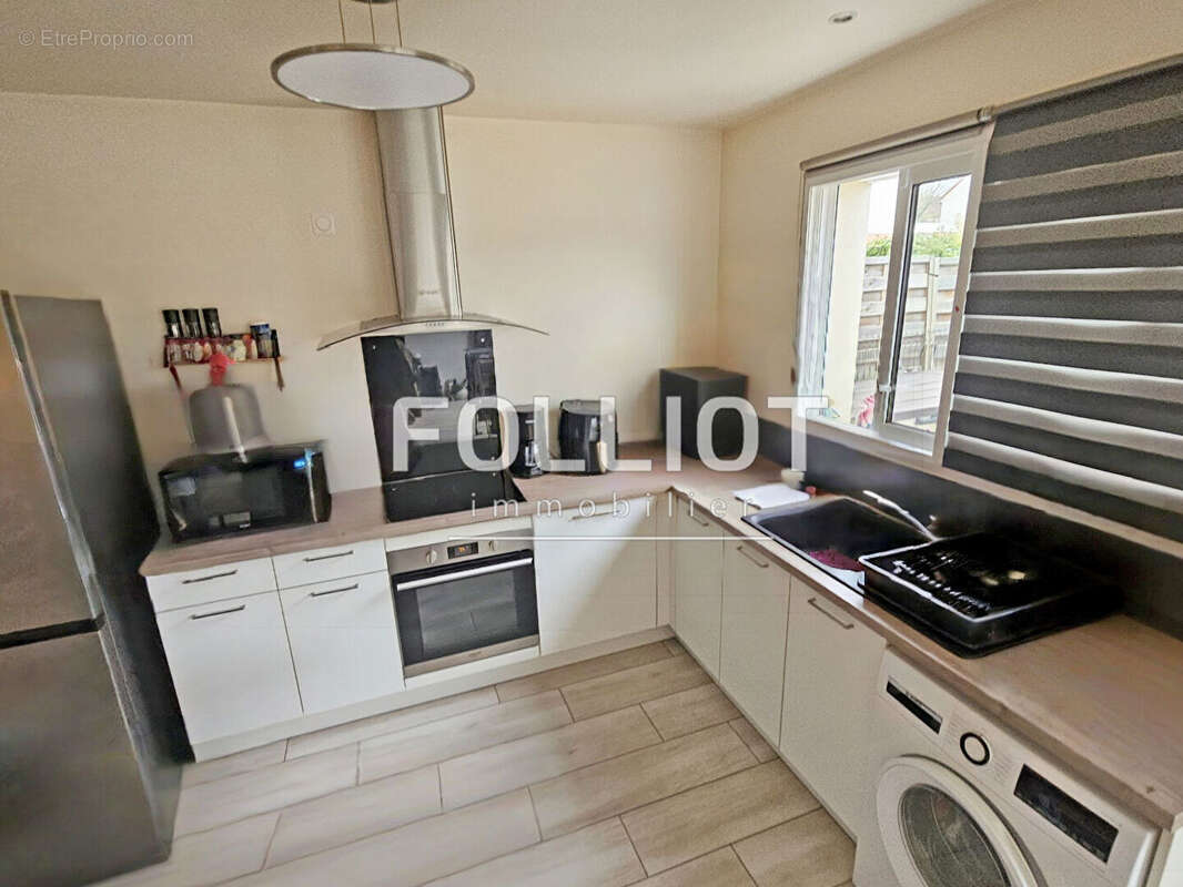 Maison à FLEURY-SUR-ORNE