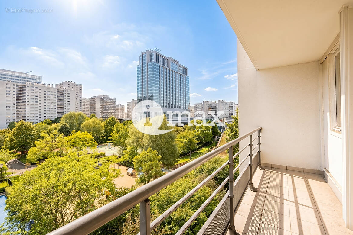 Appartement à LEVALLOIS-PERRET