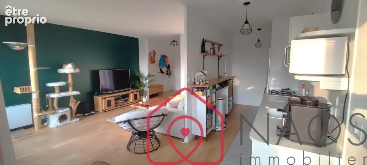 Appartement à MONT-SAINT-AIGNAN