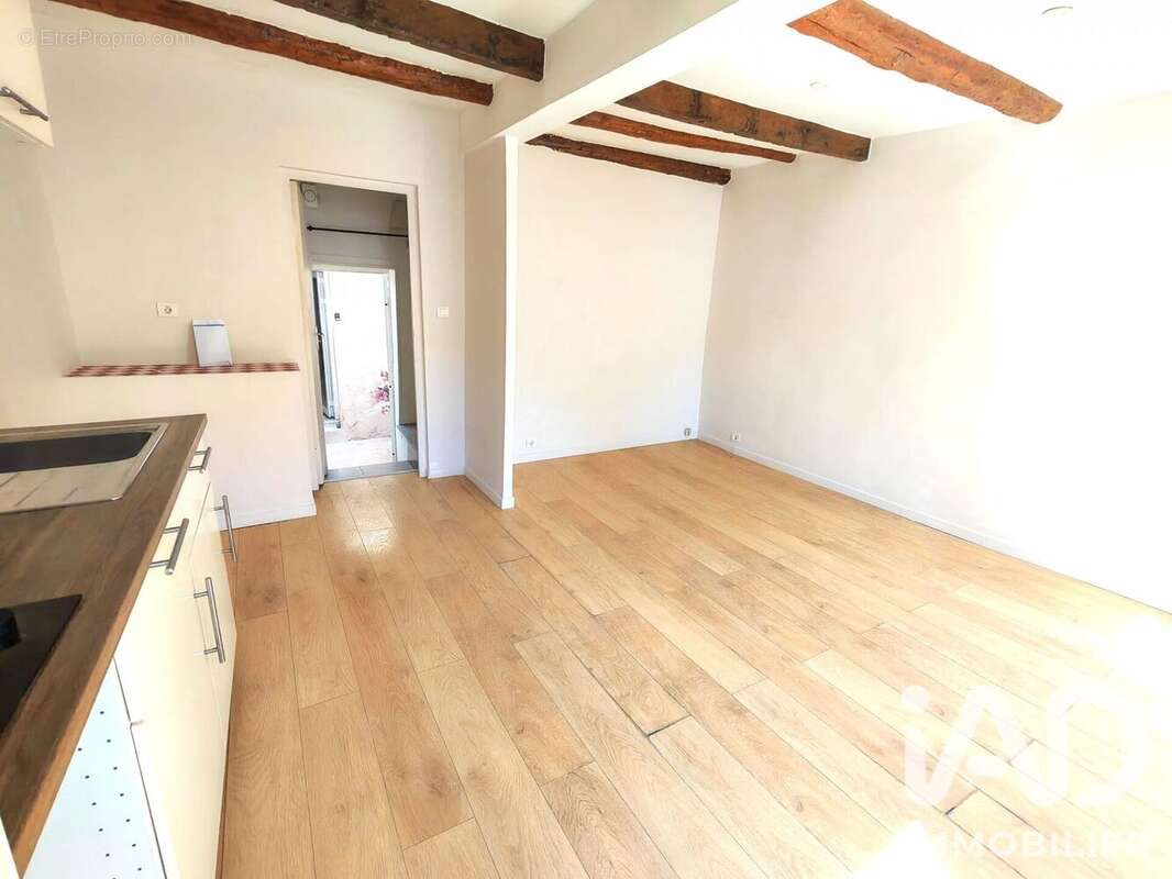 Maison 56 m² à Marseille-7e  - photo 2