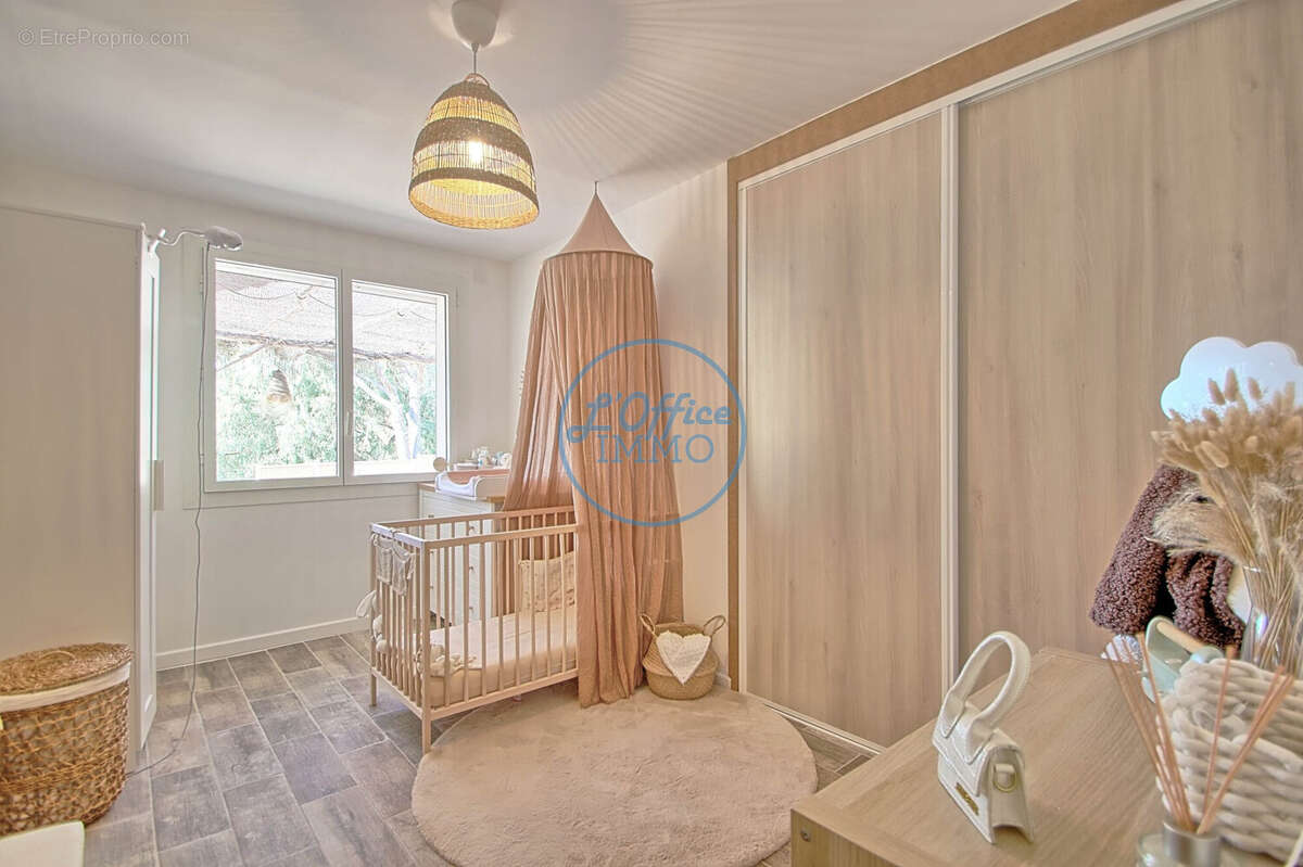 Maison à LA VALETTE-DU-VAR