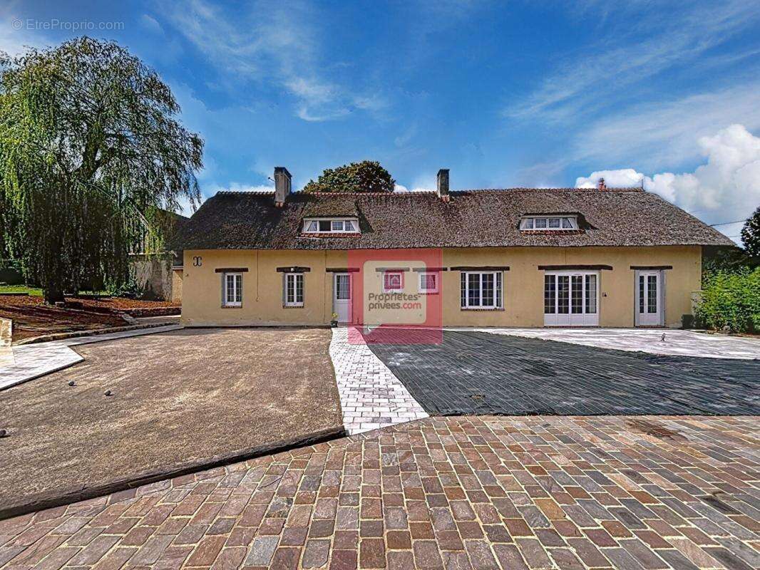 Maison à EPERNON