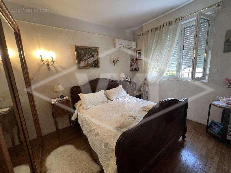 Maison 112 m² à Combs-La-Ville  - photo 7